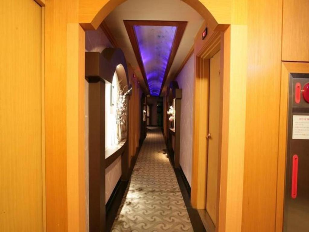 Valentine Hotel Kōyō Exterior photo