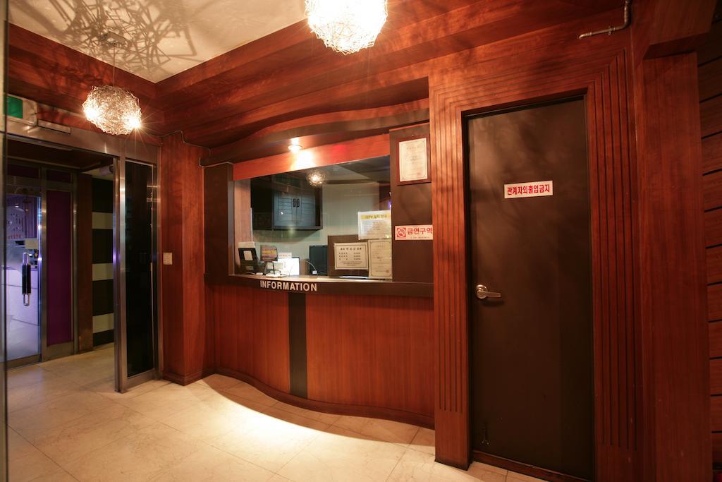 Valentine Hotel Kōyō Exterior photo